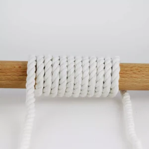 نخ مکرومه کتان تابیده 4میل شیری